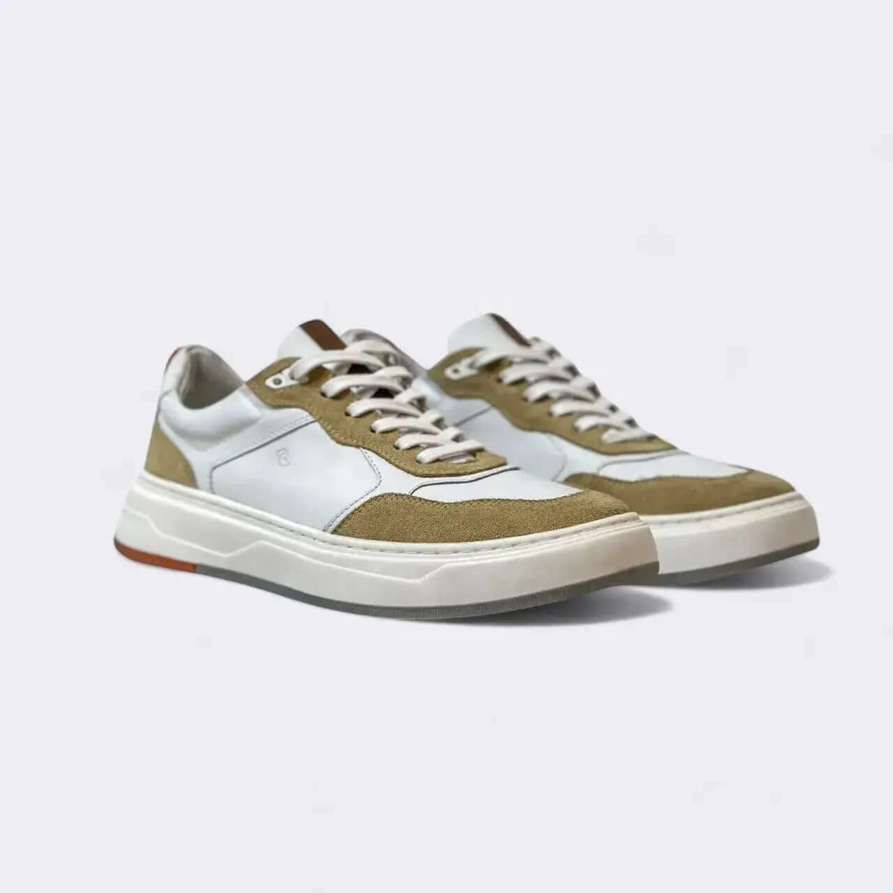 Sapatênis Romeo Best-Trend Bege e Branco Couro Romeo