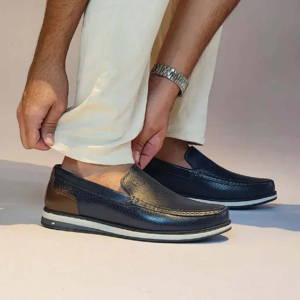 Mocassim Romeo Veneza Azul Marinho e Marrom Couro Romeo