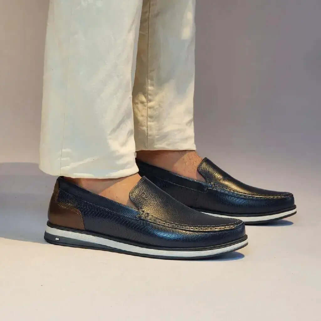 Mocassim Romeo Veneza Azul Marinho e Marrom Couro Romeo