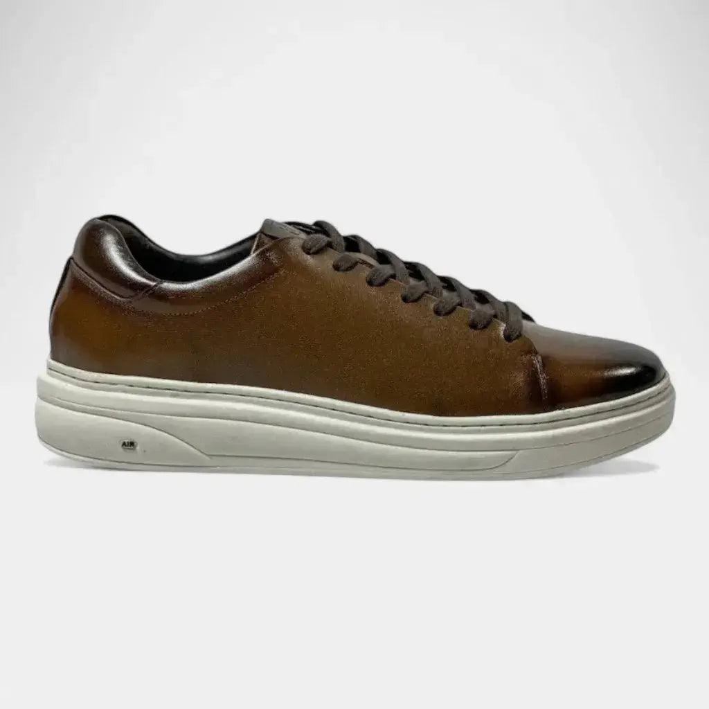 Sapatênis Romeo Firenze Marrom e Branco Couro Romeo